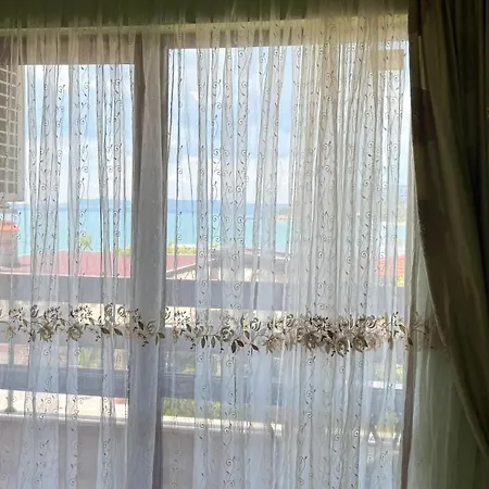 на морето Apartament *